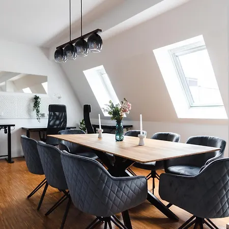 Hybrid Work-play Retreat - 2br, 1b Kreuzberg 公寓 *