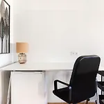 Hybrid Work-play Retreat - 2br, 1b Kreuzberg Apartamento Berlim