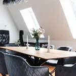 Apartamento Hybrid Work-play Retreat - 2br, 1b Kreuzberg *