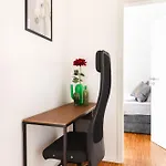 Hybrid Work-play Retreat - 2br, 1b Kreuzberg Apartamento Berlim