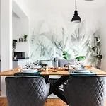 Apartamento Hybrid Work-play Retreat - 2br, 1b Kreuzberg Berlim
