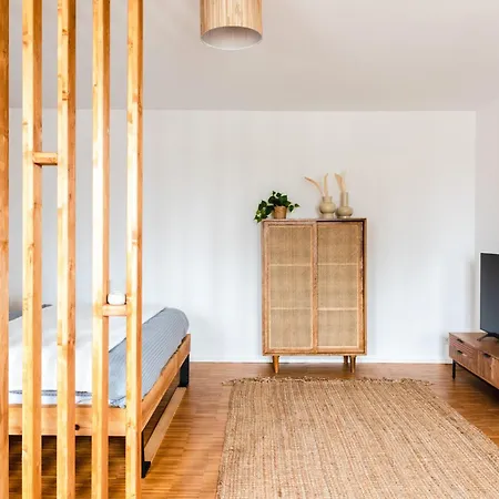 Hybrid Work-play Retreat - 2br, 1b Kreuzberg Берлин
