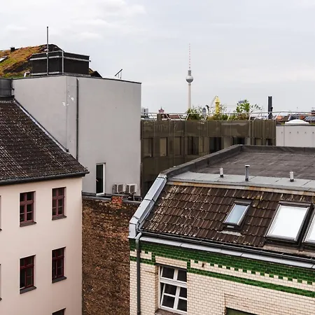 Hybrid Work-play Retreat - 2br, 1b Kreuzberg Апартаменты *