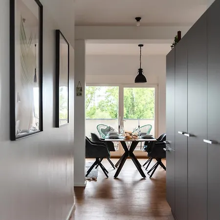 Hybrid Work-play Retreat - 2br, 1b Kreuzberg Апартаменты